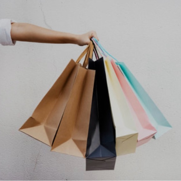 I’M LIVE!!! 🤍🤍🤍 - Picture 4 of 4